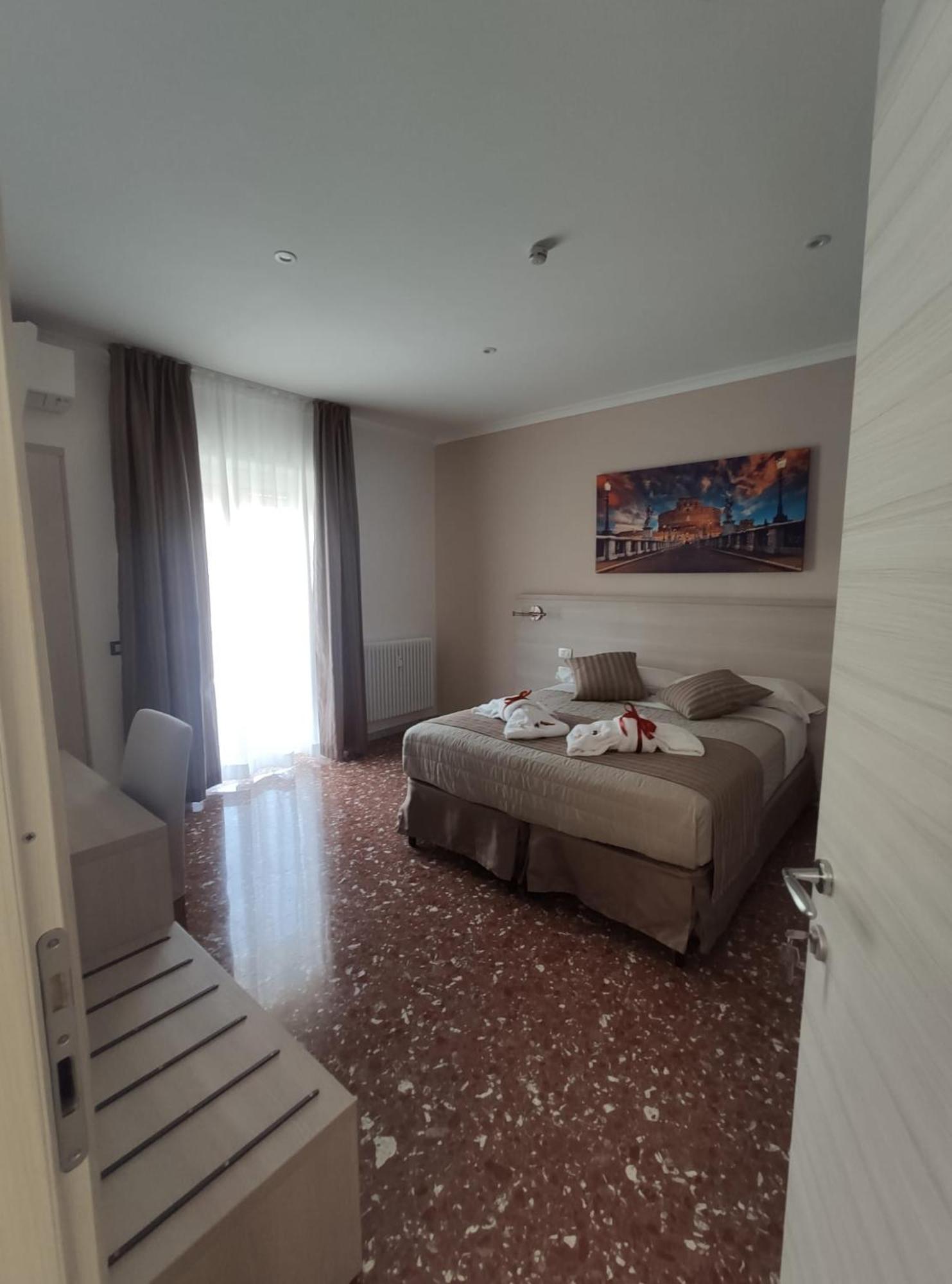 Appartamento Hector Rzym Zewnętrze zdjęcie